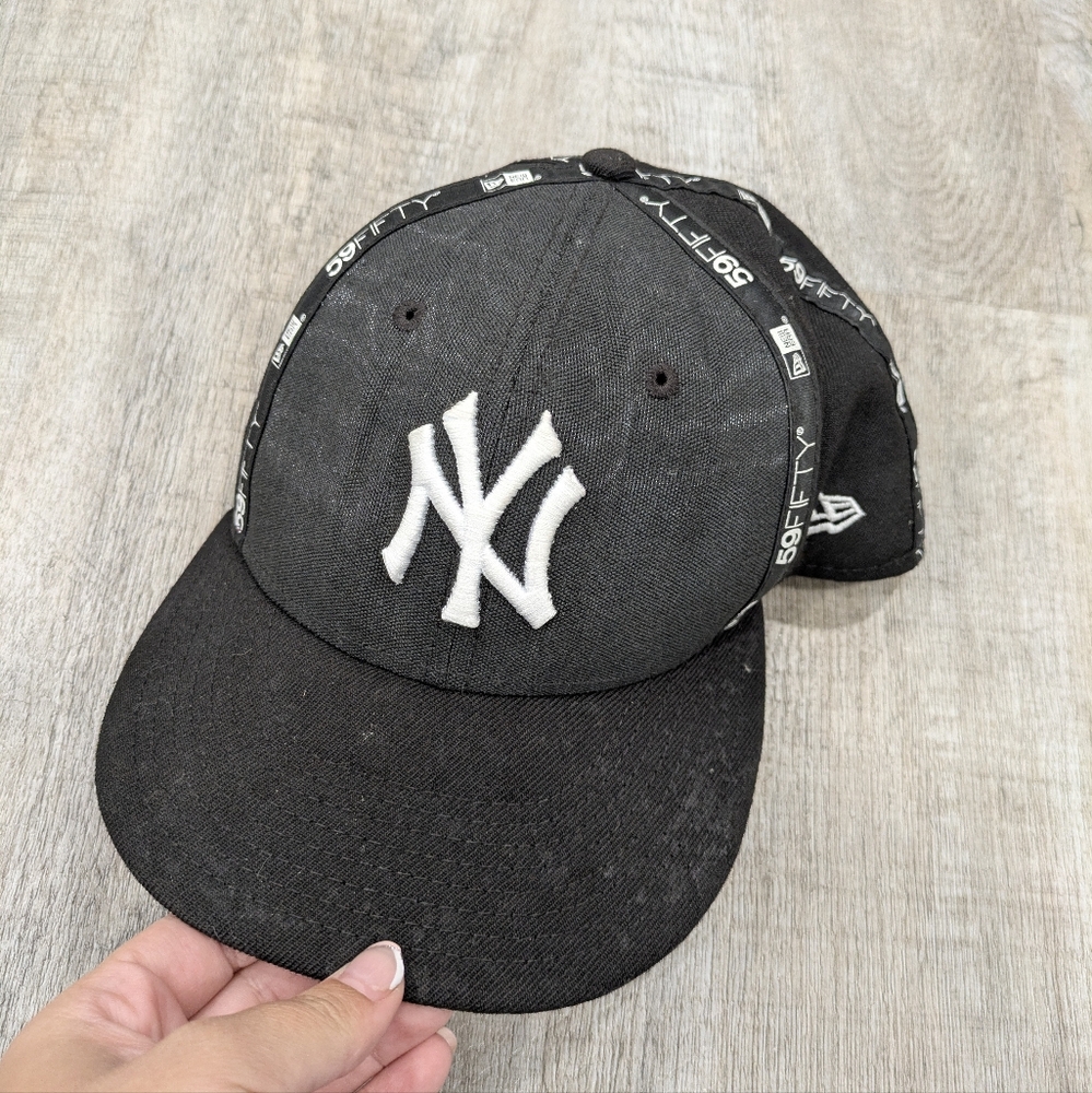 Flawed New York Yankees Rally Cap Size 7